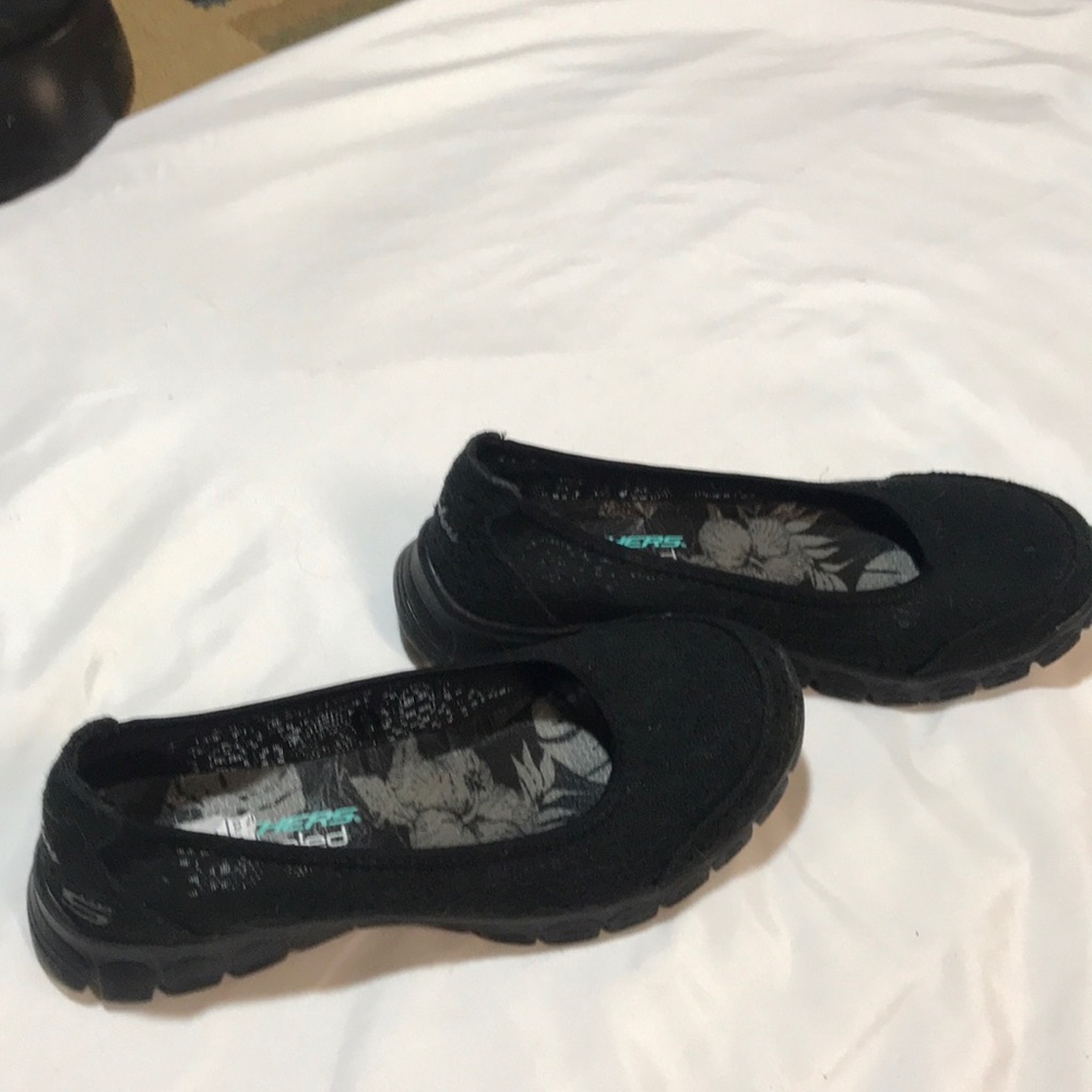 Black Sketcher slip on shoes